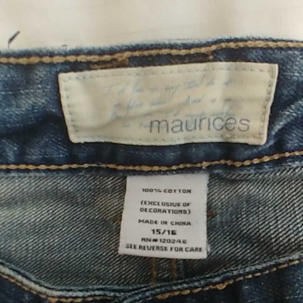 Capris - Picture 3 of 3